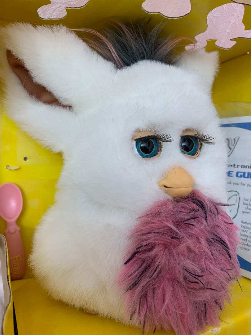 Furby 2 ファービー2 英語版・未使用美品　赤黒　パッションフルーツ