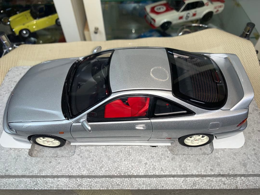 MOTORHELIX 1/18 ホンダインテグラtypeR