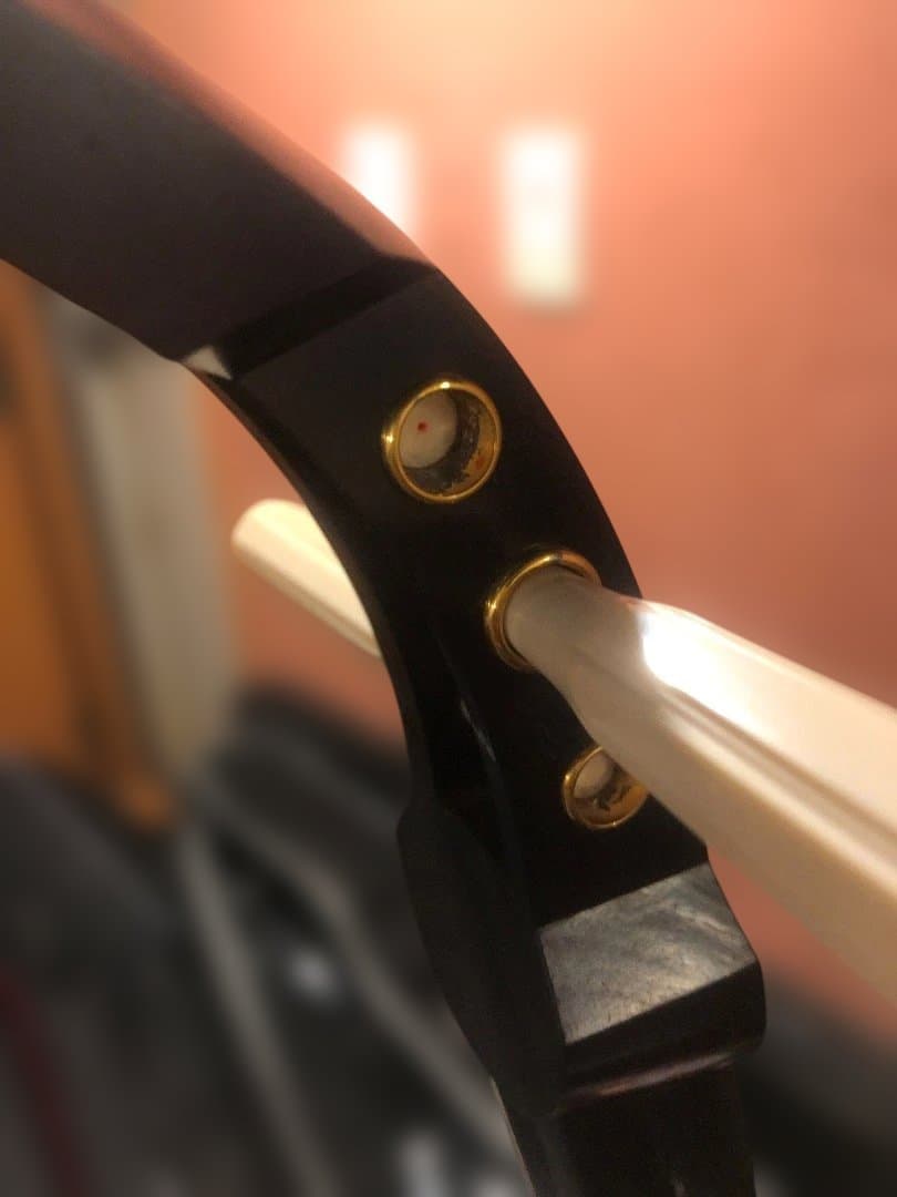 三味線ケースと三味線,高級バチ