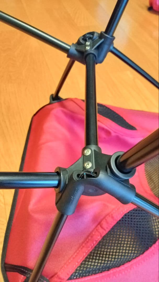 ☆美品☆30周年アニバーサリーHelinoxミニ 折りたたみチェア 赤