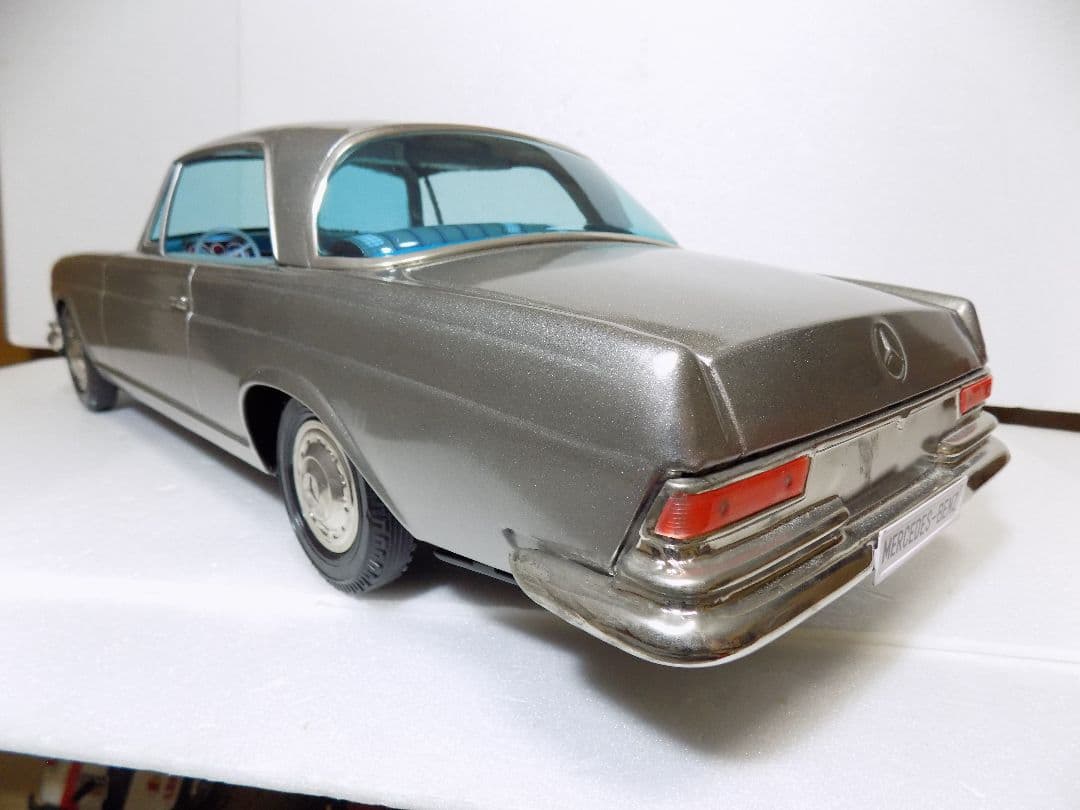 イチコー　ブリキ　【Mercedes Benz 300SE シルバー】 箱付き