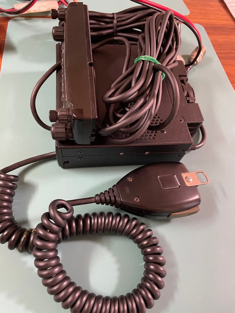 Icom IC-2700 トランシーバー