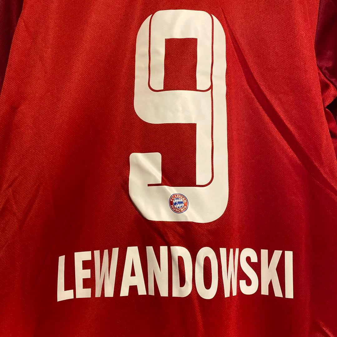 レヴァンドフスキ　バイエルン・ミュンヘン　21/22　ホーム　リーグ仕様