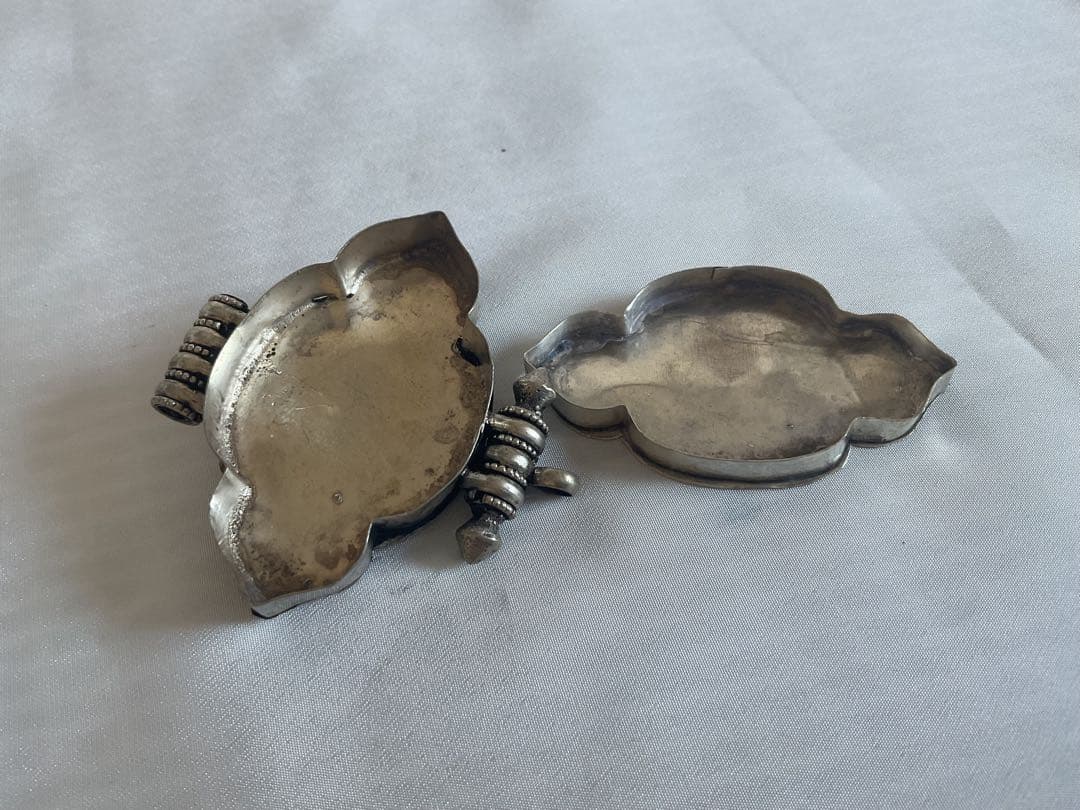 古いアフガニスタンSV伝統工芸「花のペンダントヘッド/経典入」①