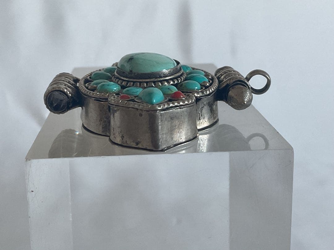 古いアフガニスタンSV伝統工芸「花のペンダントヘッド/経典入」①