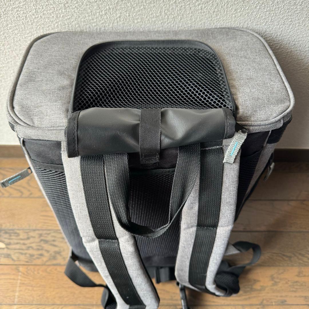 うさぎ専用　ラパンリュックキャリー　スノコ付きトイレ　給水器取付可　肩ズレ防止付