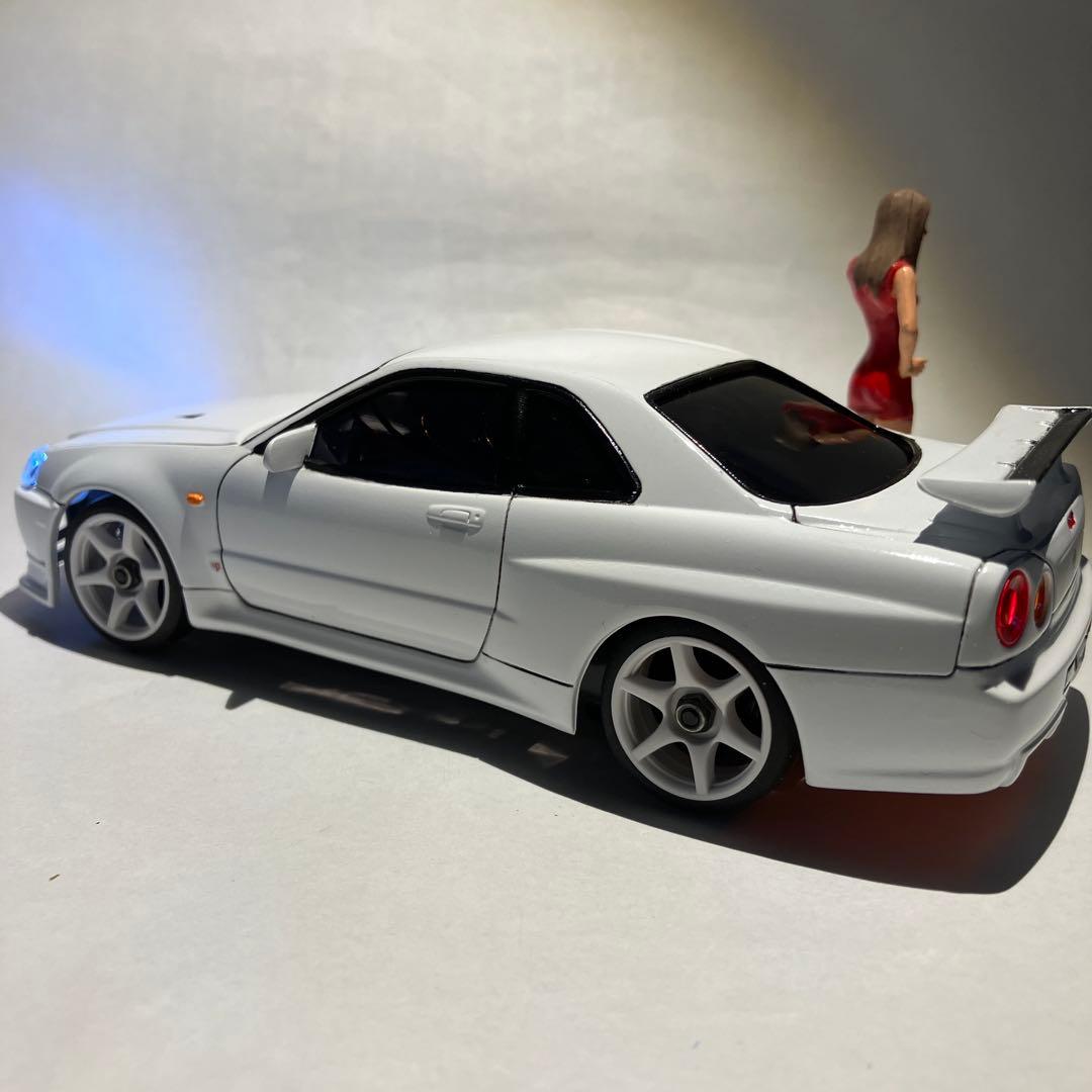 京商　ミニッツAWDボディ、マウント、ホイール、LED