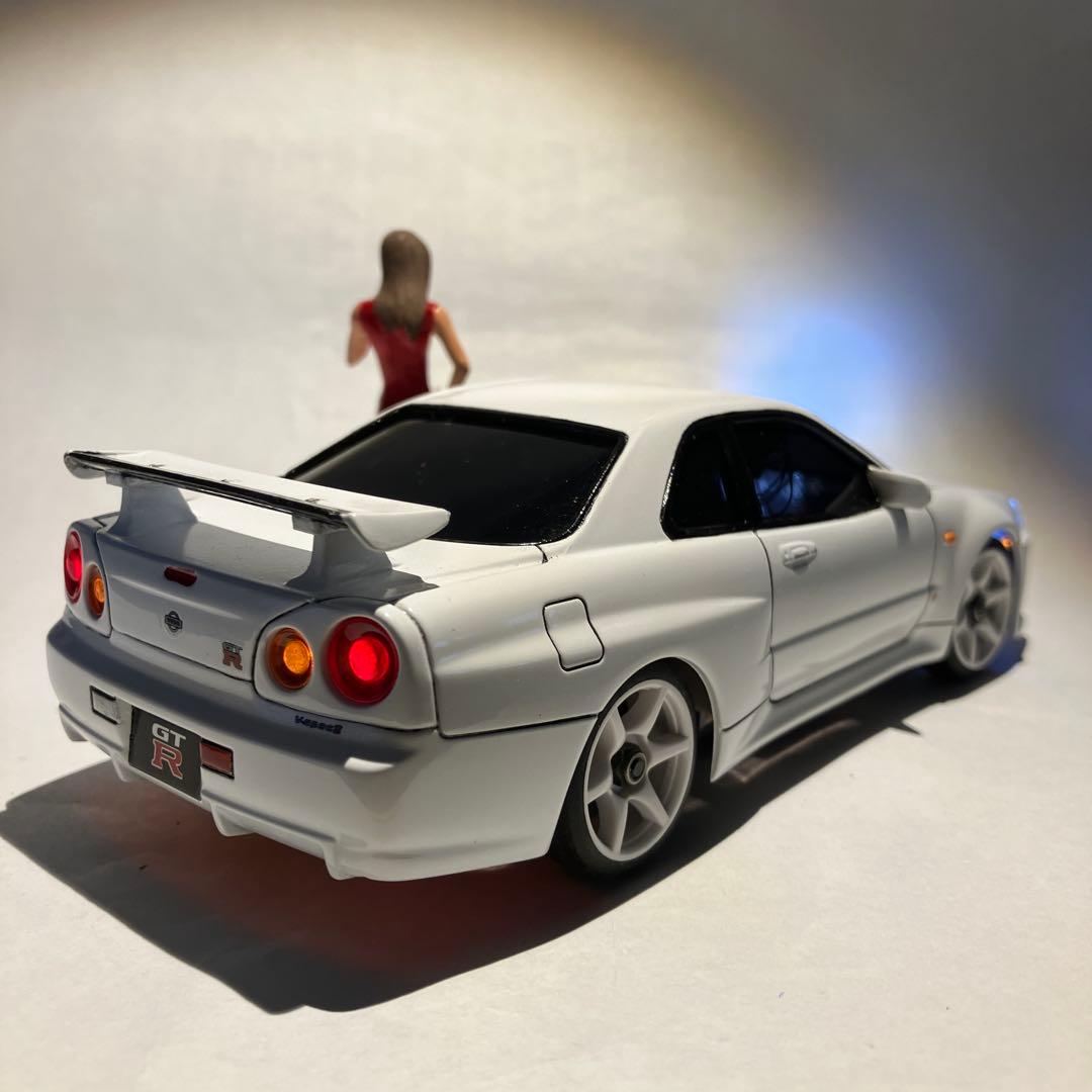 京商　ミニッツAWDボディ、マウント、ホイール、LED