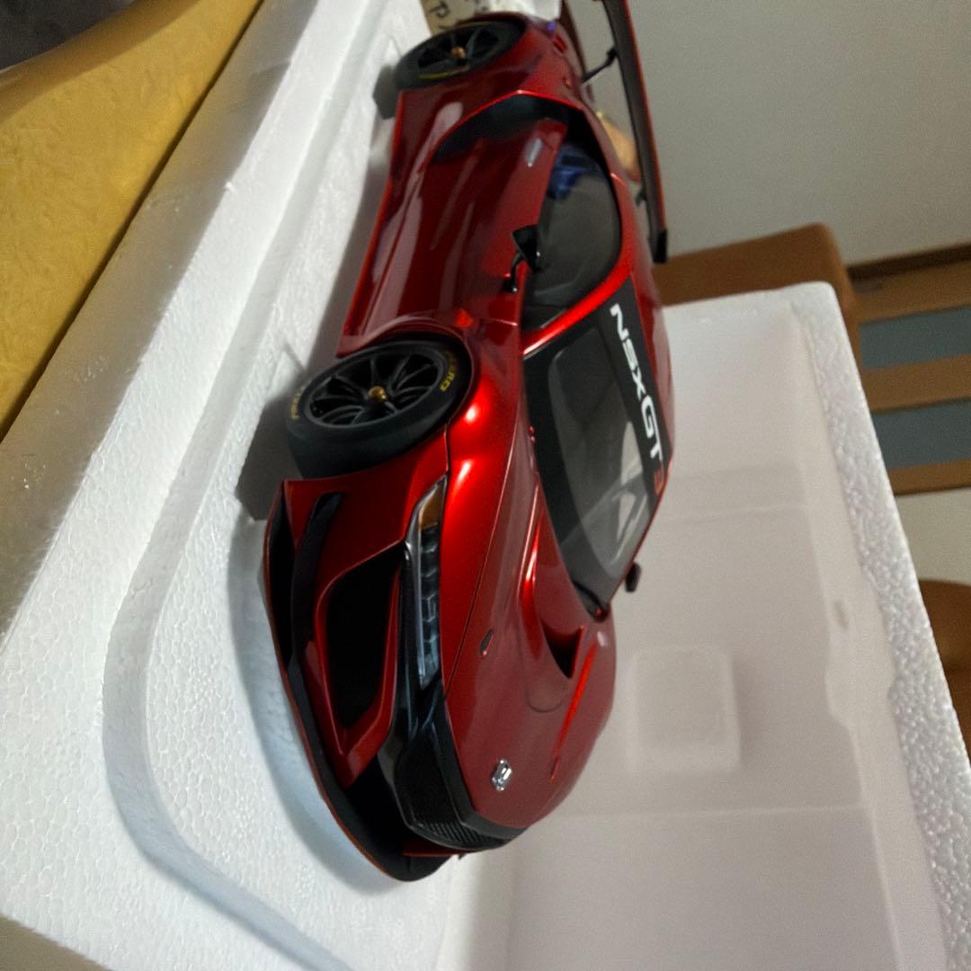 オートアートNSX GT ミニカー 1/18 赤