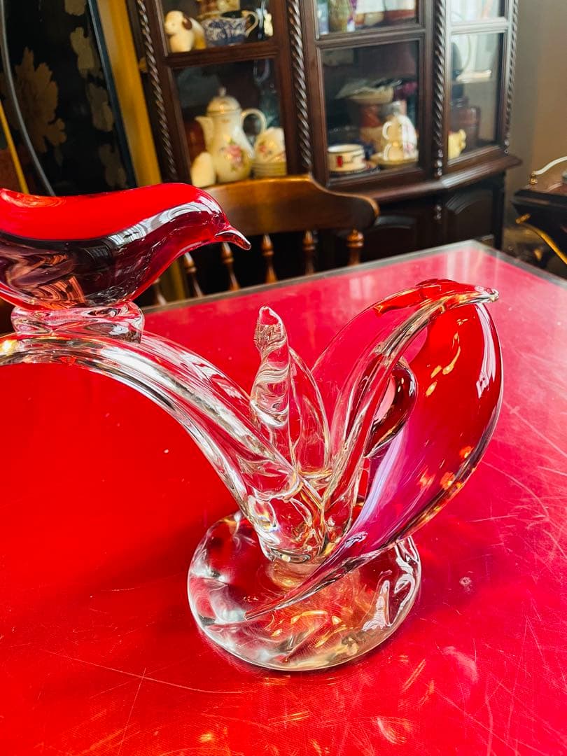 【美品】赤色　レッドガラス 小鳥　彫刻 置物　インテリア アンティーク