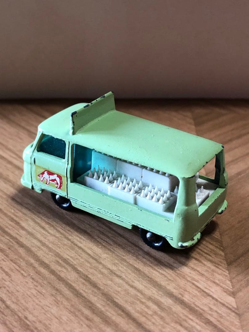 NO. 21 ミルク運搬車　matchbox レズニー