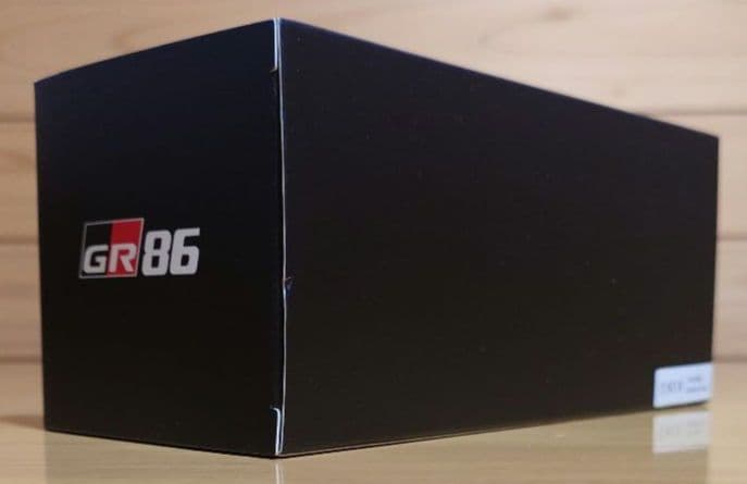 トヨタGR86 1/30カラーサンプル ミニカー　新品未使用品1つGRケース付