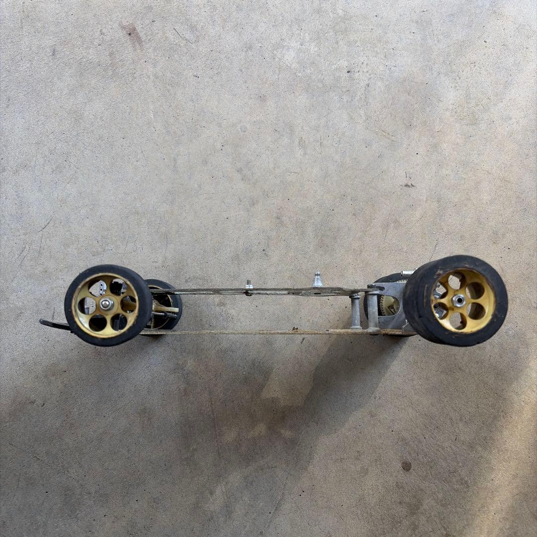 タミヤ 1/12 ポルシェ シャーシ (当時物)