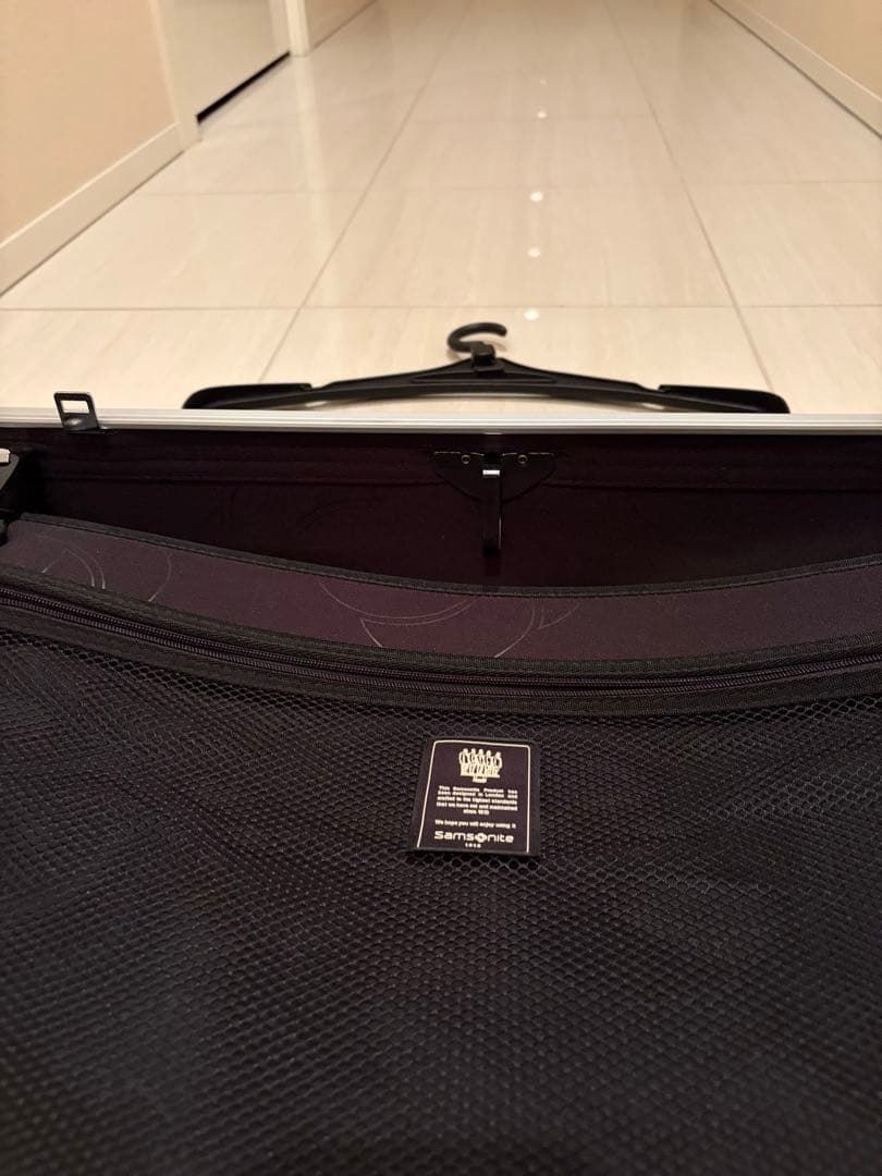 サムソナイト旅行用スーツケース