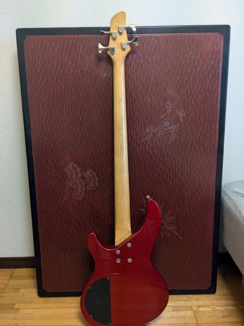 ariapro2 IGB エレキベース 赤　 と　RITTER ギターケース