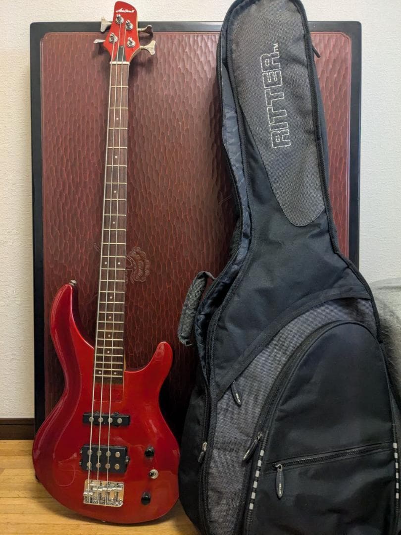 ariapro2 IGB エレキベース 赤　 と　RITTER ギターケース