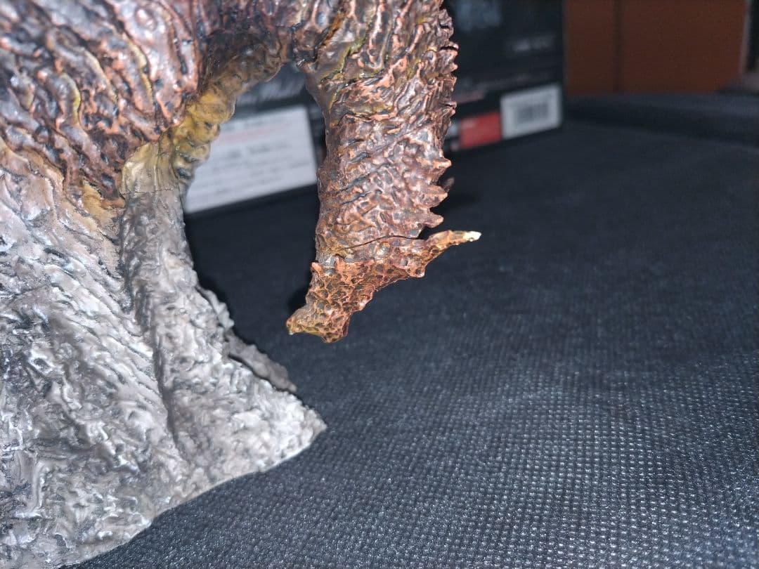 専用　クリエイターズモデル　クシャルダオラ脱皮