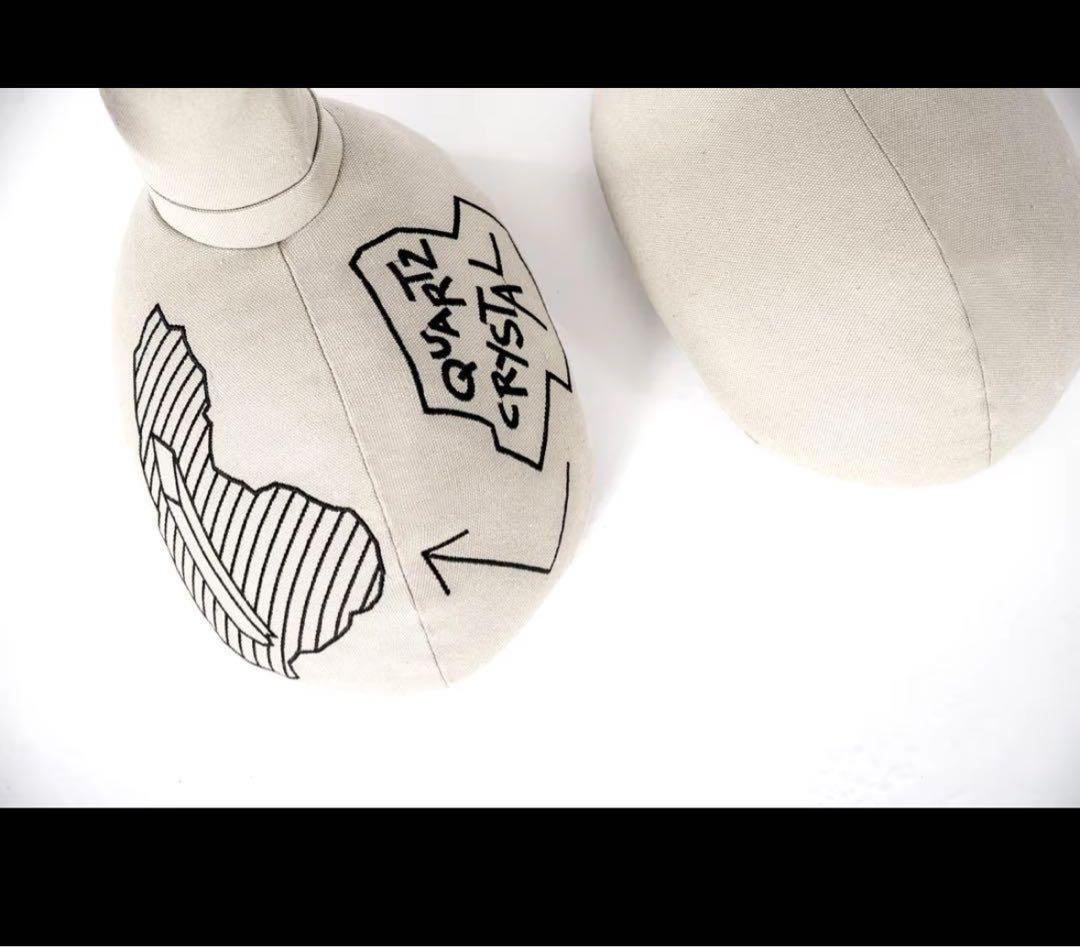 入手困難ダニエルアーシャム daniel arsham ミッキーマウスぬいぐるみ