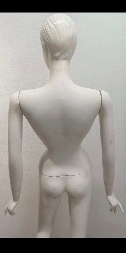 女性用ホワイトマネキン