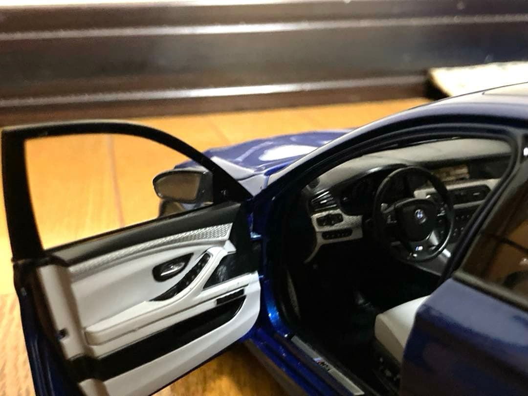  M5 モンテカルロブルーミニカー