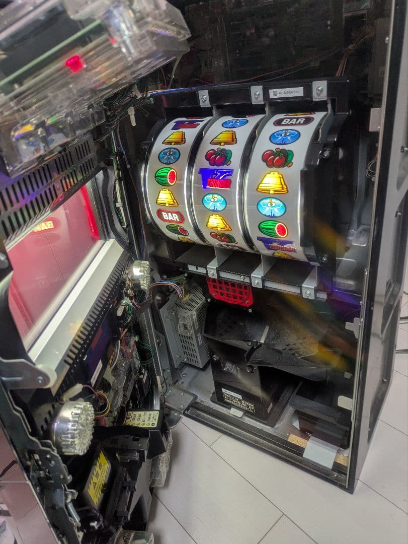 サンダーV リボルト実機　5号機　不要機