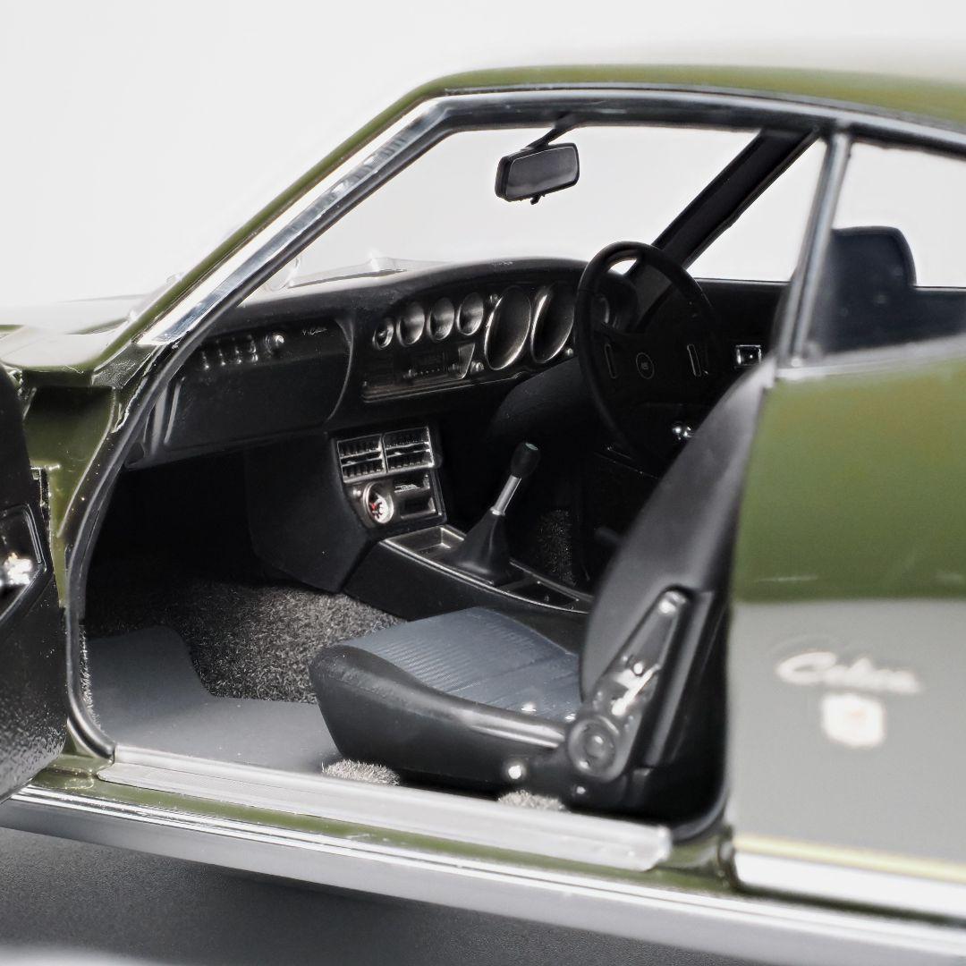 オートアート 1/18 トヨタ セリカ 2000GT モスグリーン