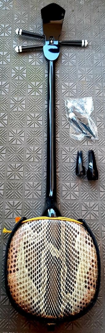 沖縄 三線 ソフトケース付 ジャンク扱い