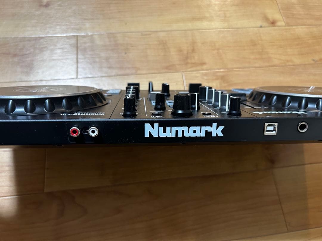 あ　 Numark Mixtrack Pro FX / DJコントローラー