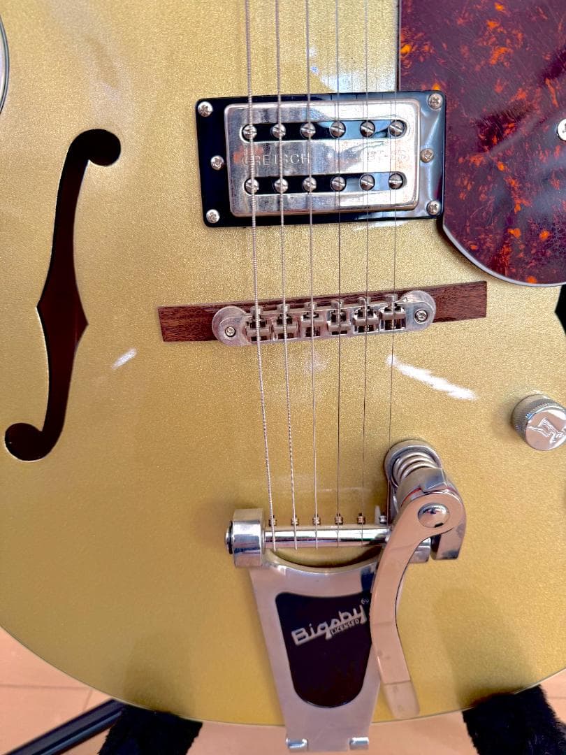 ギター Gretsch G2420T Streamliner Bigsby Gold