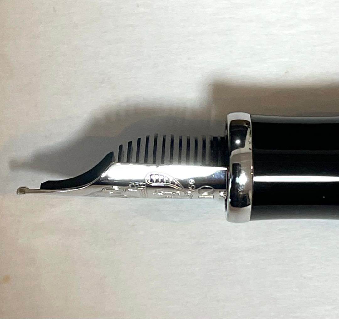 モンブラン 作家シリーズ　万年筆 2003 ジュール・ヴェルヌ M