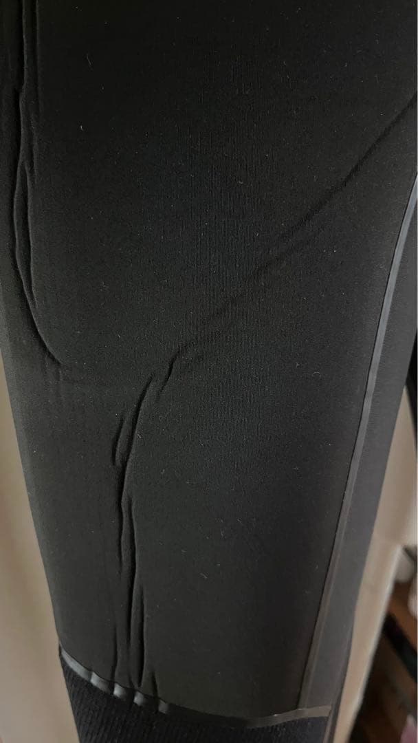 新品 Patagonia R3 ウィメンズ サイズ4 ウェットスーツ