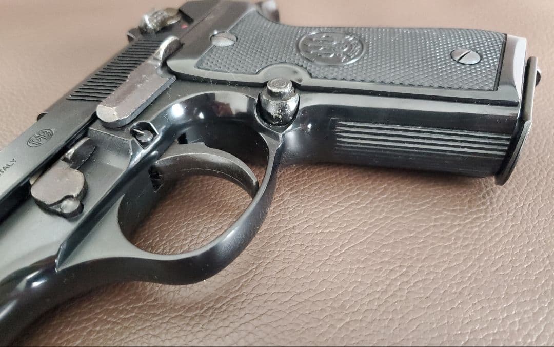 ゴリラ・警視庁捜査第8班 風間使用 スズキ ベレッタ M92SB 未発火品