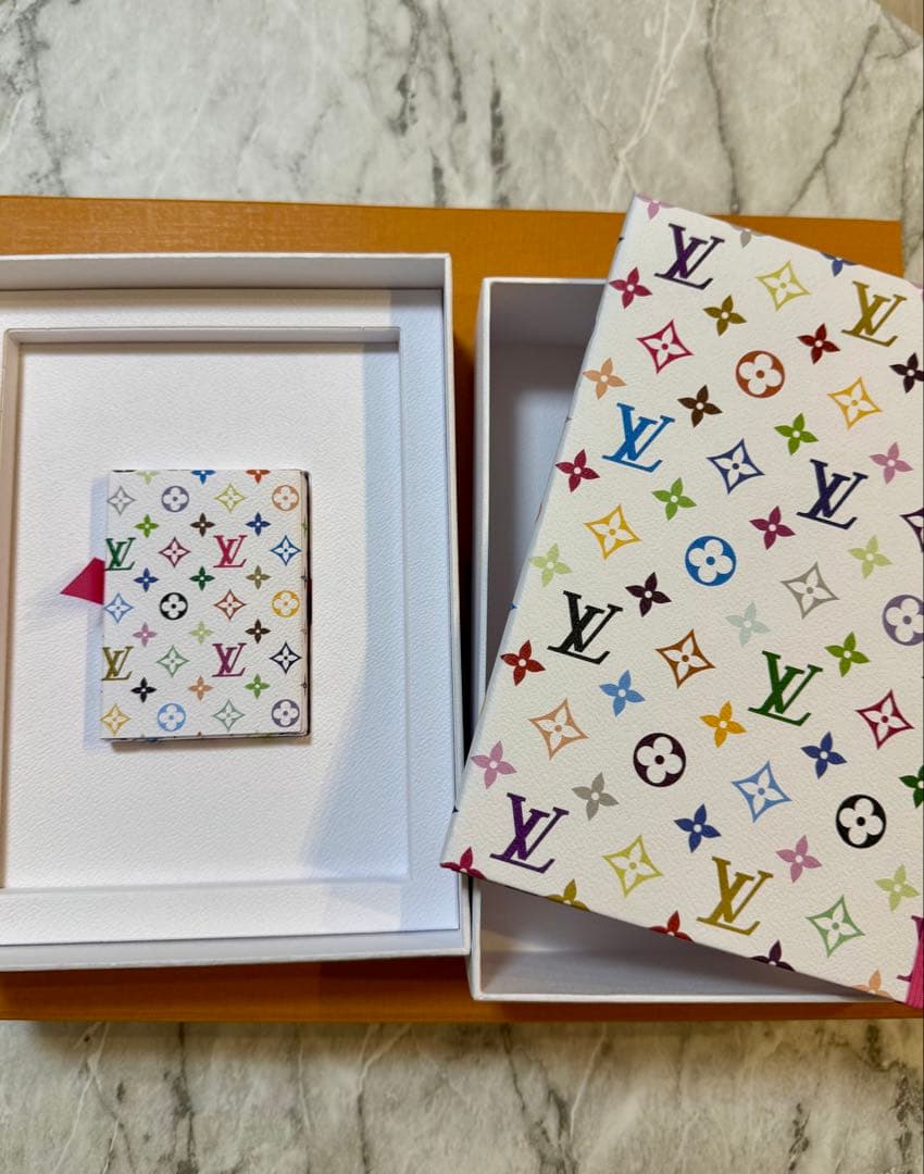 ルイ・ヴィトン✖️村上隆コラボ　トレーディングカードセット
