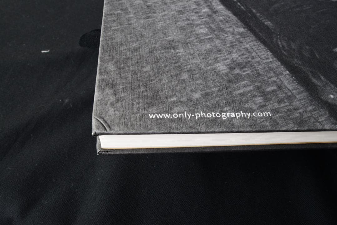 【Si Tomatsu ：Photographs 1951-2000】