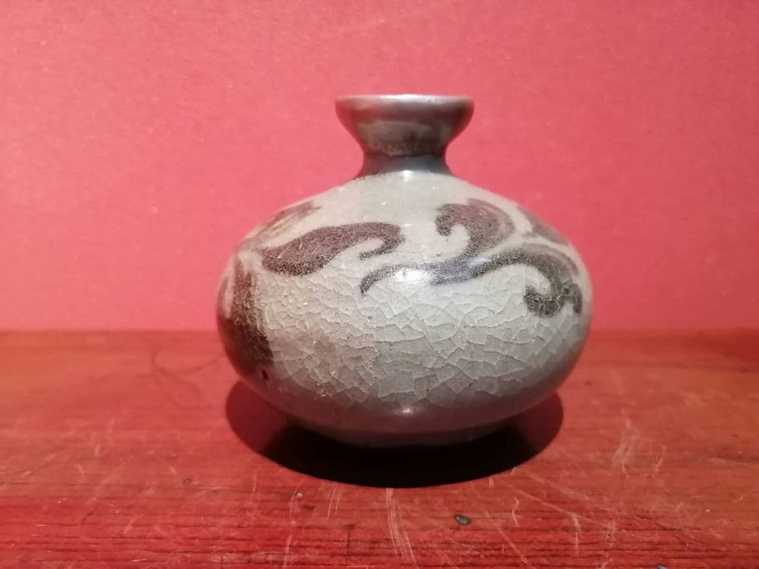 12世紀　高麗青磁の油壷　箱付き