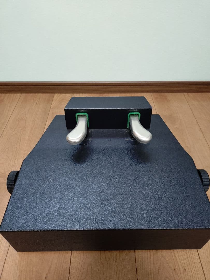 ピアノ補助ペダル　ピーコック　吉澤　ピアノ足台