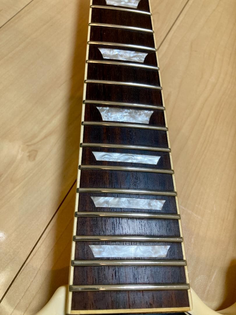 Blitz by Aria ProⅡ SG アイボリー