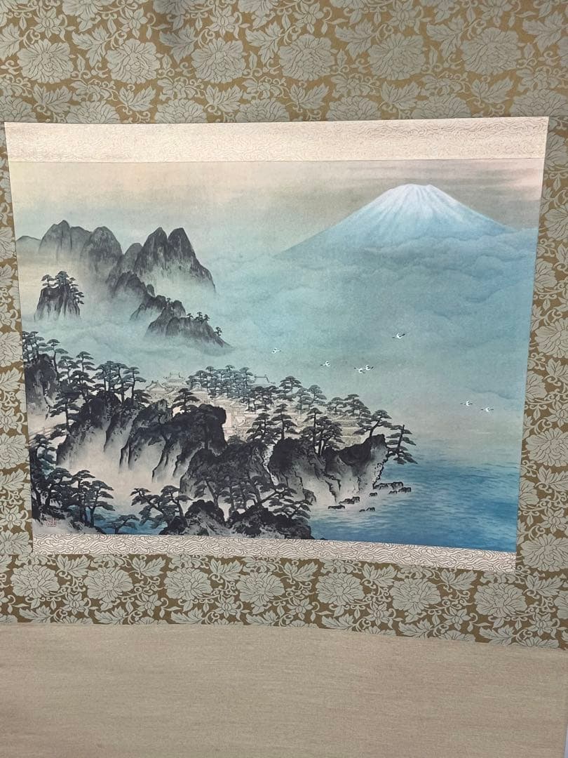 【希少】 掛軸 名品 横山大観 限定複製 蓬莱山図 化粧箱付 922