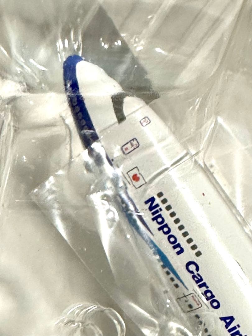 全日空商事 1/400 NCA 747 SRF KZQ44403