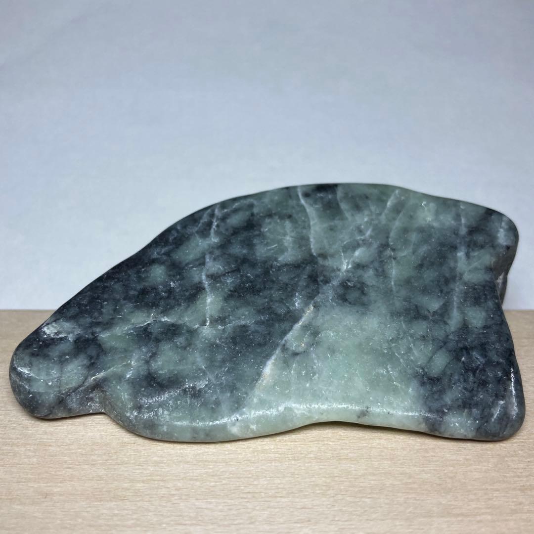 【専用品】　糸魚川翡翠　黒翡翠　黒×翠　翡翠輝石　原石　124.0ｇ