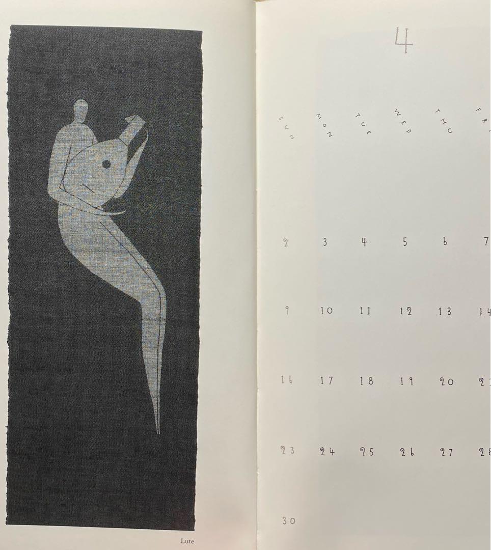 望月通陽　草木染めタペストリー　「奏でる器」からー　「バンドネオン」