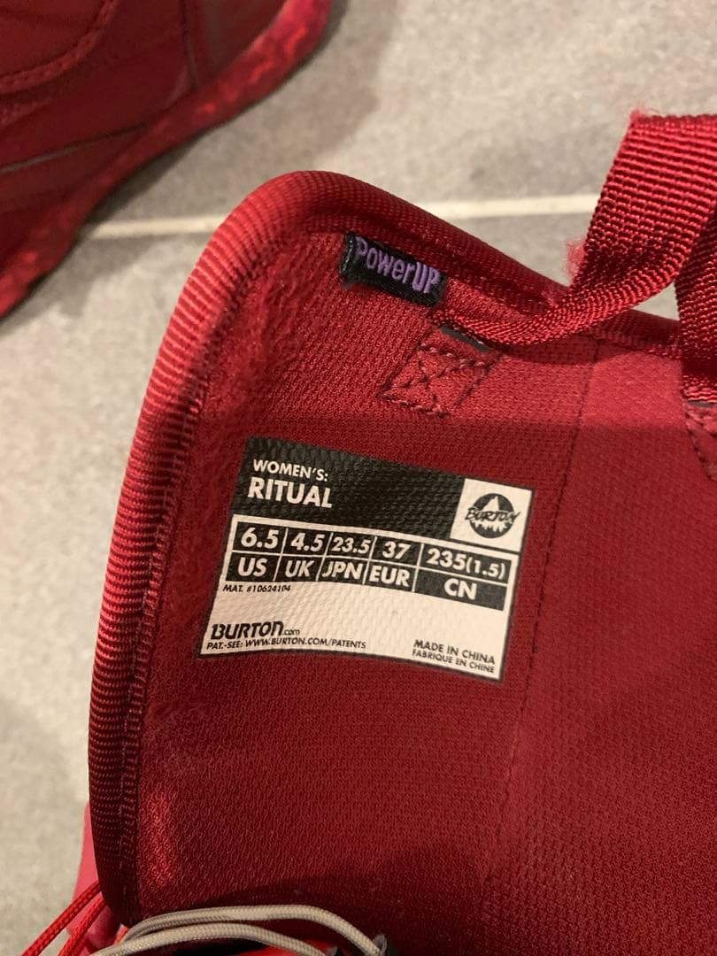 Burton バートン女性用ボードブーツ RITUAL レッド 23.5