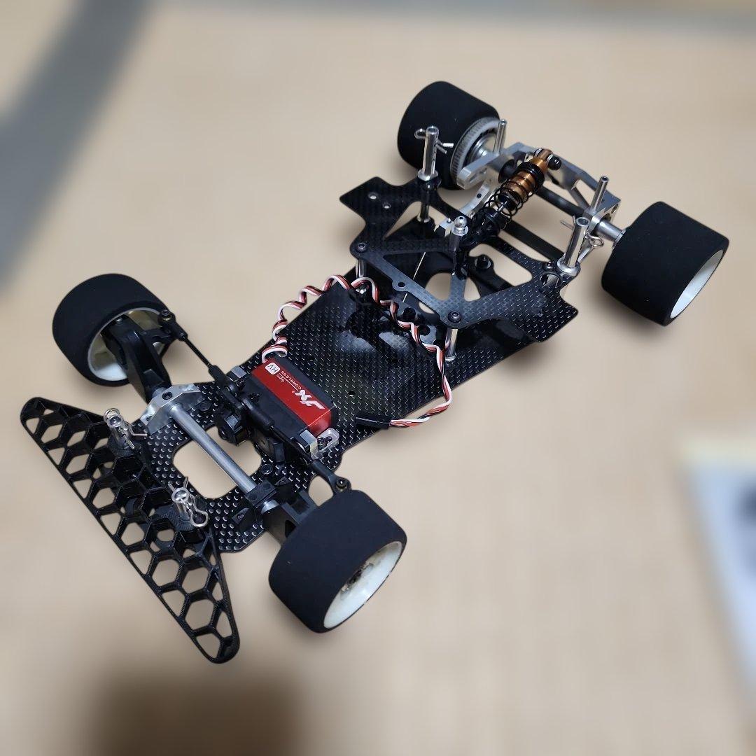 京商プラズマα-2 サーボ付、塗装済み未使用ボティ2枚及