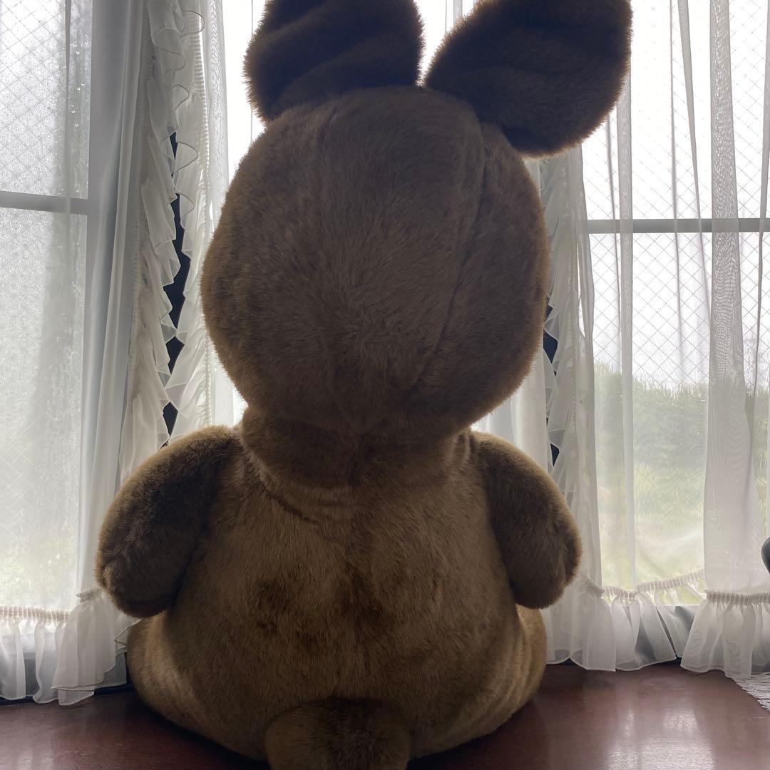大きいウサギのぬいぐるみサンアロー