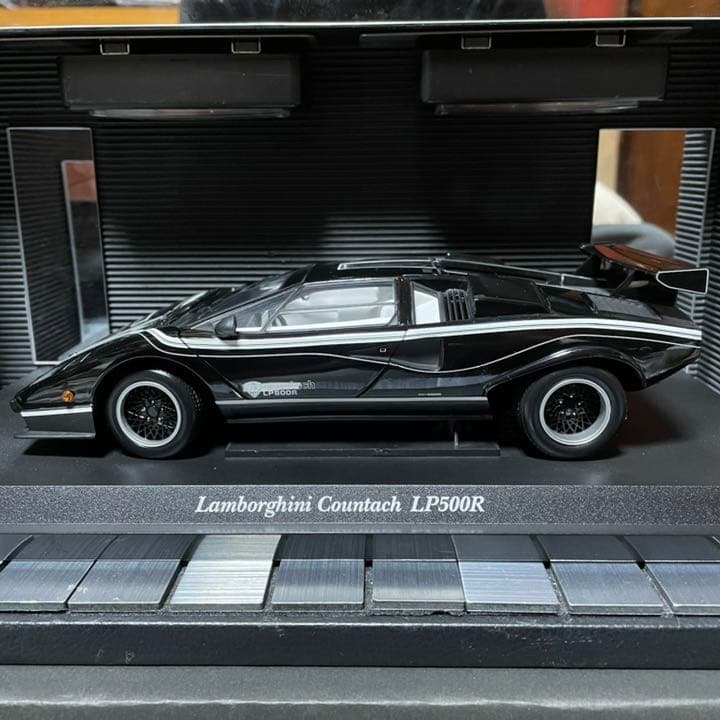 激レア絶版未展示品　京商 1/18 ランボルギーニ カウンタック LP500 R