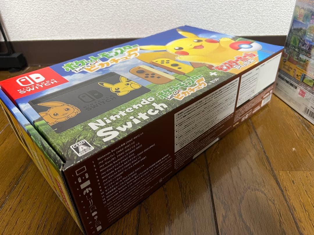 2点 極美品 Nintendo Switch レッツゴーピカチュウエディション