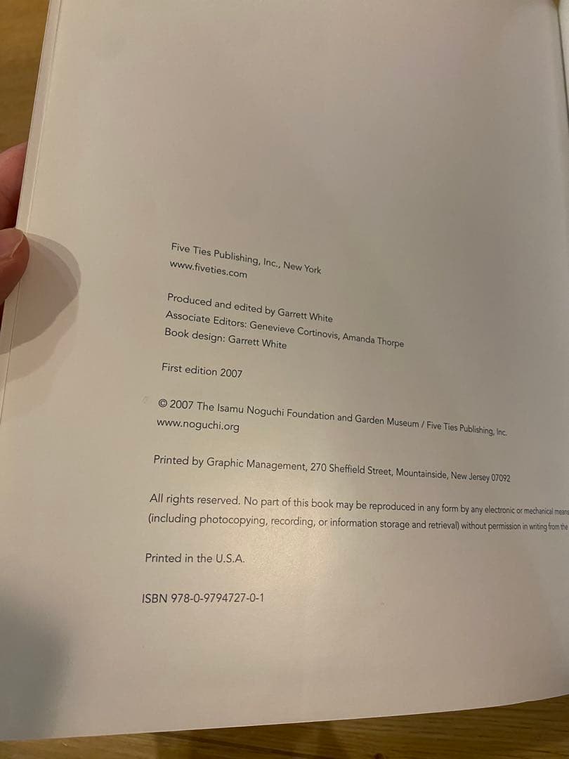 希少本　Isamu Noguchi and Isamu Kenmochi