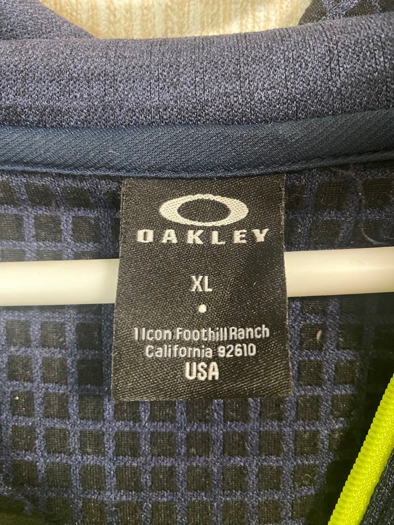OAKLEY ジャージ上下セット 上XL 下Lサイズ　ネイビー&ライムグリーン色