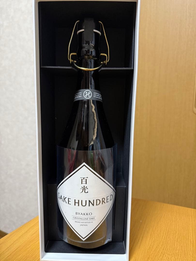 SAKE HUNDRED BYAKKO 720ml ギフトボックス入り
