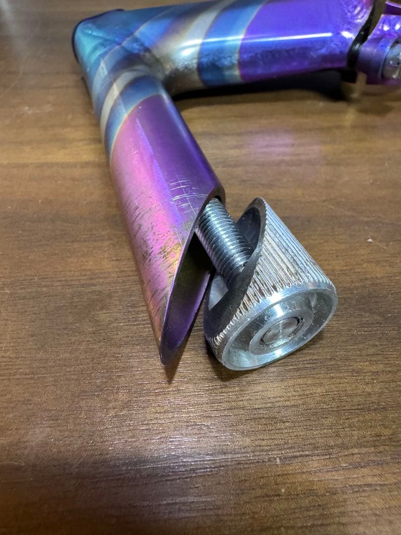 チネリ　チタン製ステム マルチカラー　GRAMMO